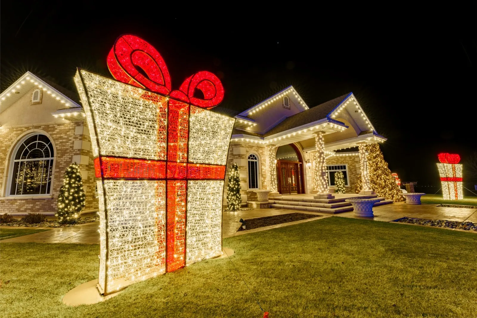 Christmas Light Installation in Mesa, AZ
